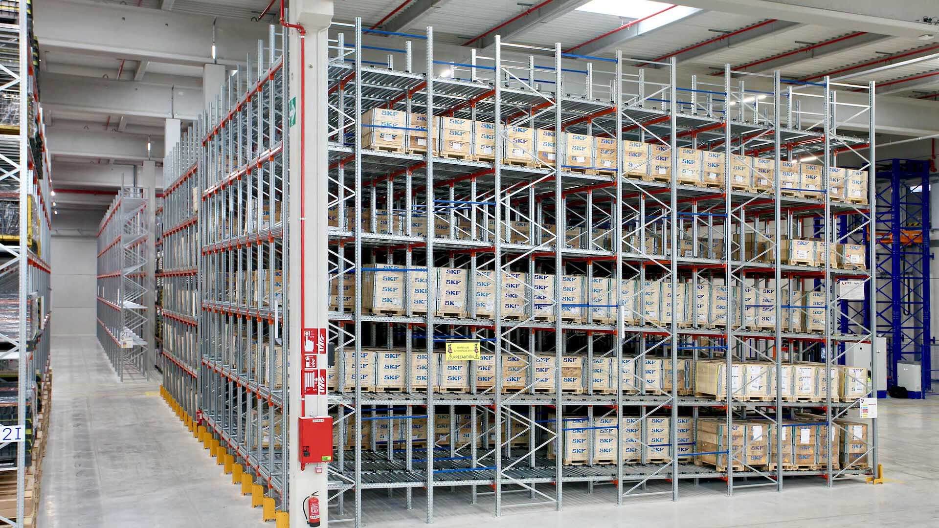 Estanterías dinámicas FIFO